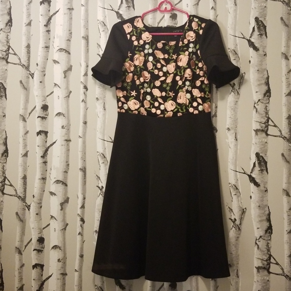 6 Petite Sangria A-line Embroidered Peonie